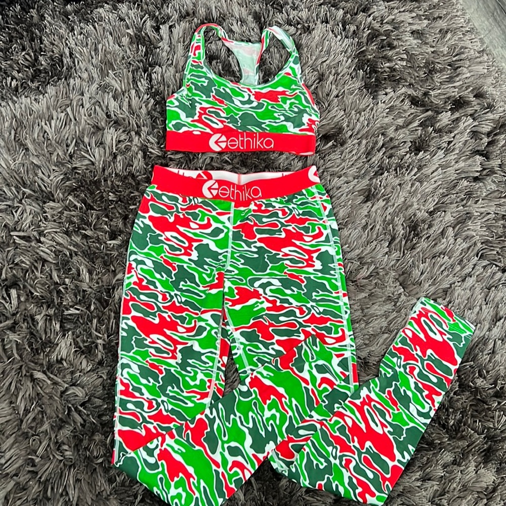 Ethika Set